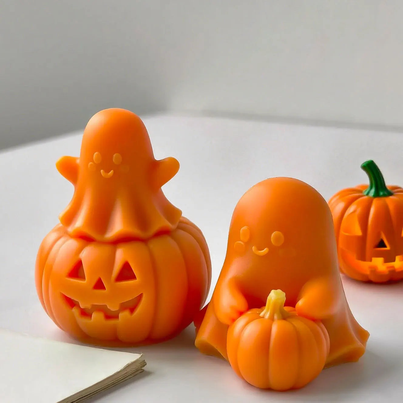 Silicone Mold for Candles Pumpkin and Ghost Shape Room Aromatherapy Plaster DIY Pumpkin Candlestick Candle Molds Halloween Decor