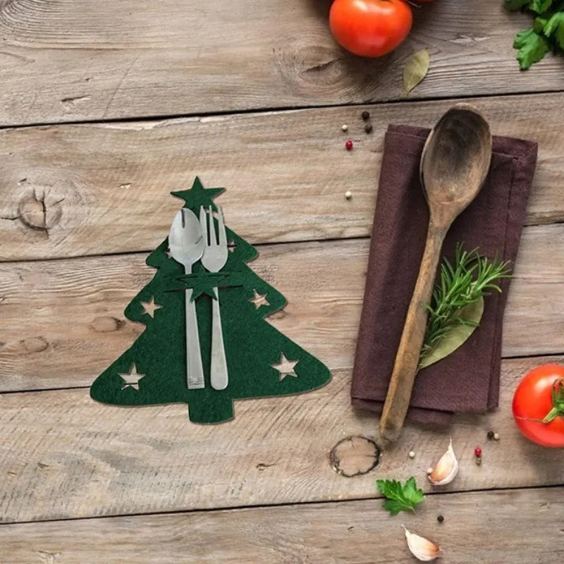 Cutlery Bag 4PCS Christmas Knife and Fork Holder Elk Xmas Tree Pocket Non-woven fabric Cookware Organizer Table Decor